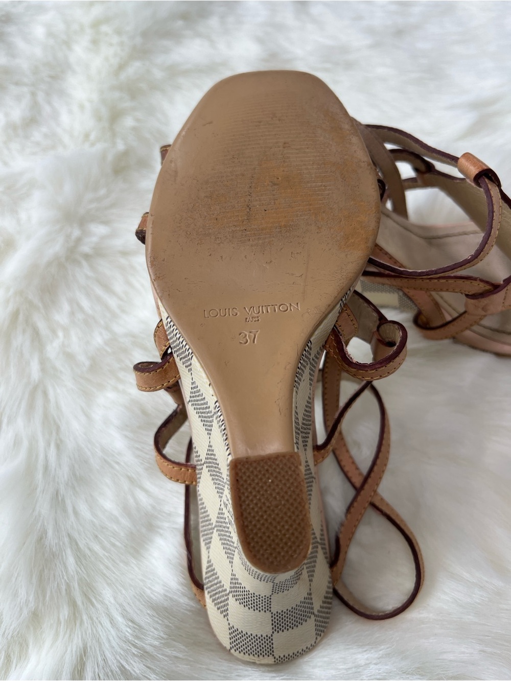 Louis Vuitton Brown Leather Open-Toe T-Strap Sandals size 37 - Picture 6 of 12